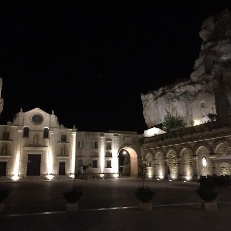 Fiore Di Loto Apartment Matera Bagian luar foto